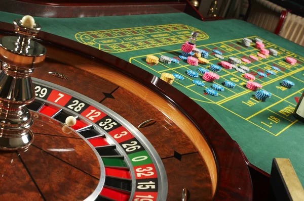 kapital4d Games beside live tables